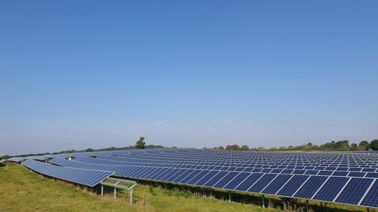 Autorizzato il più grande impianto fotovoltaico della Sardegna, potenza di 85 MW